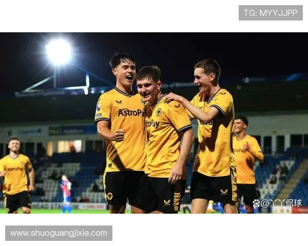 狼队和水晶宫，谁将主宰17强的定位球对决？